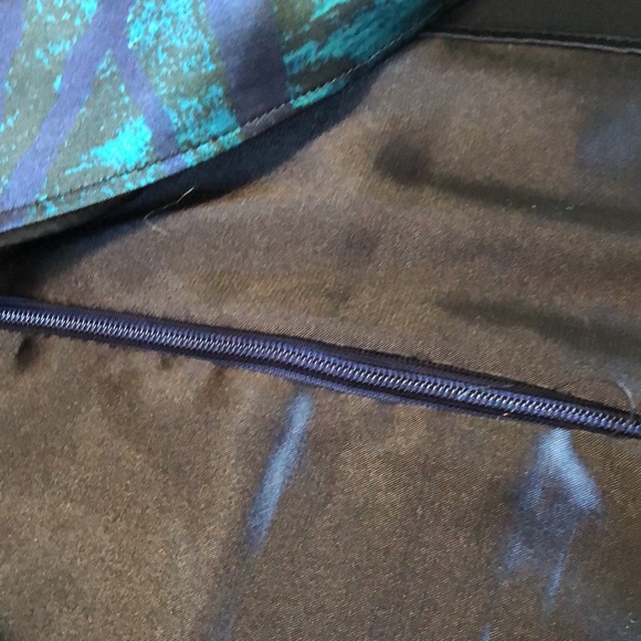 T Tahari Med - Picture 6 of 6